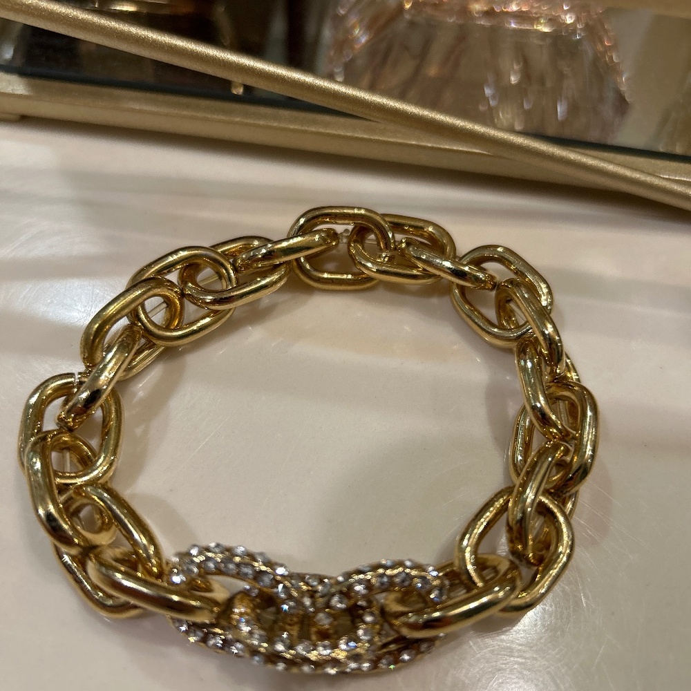 Ann Taylor stretchy chain bracelet